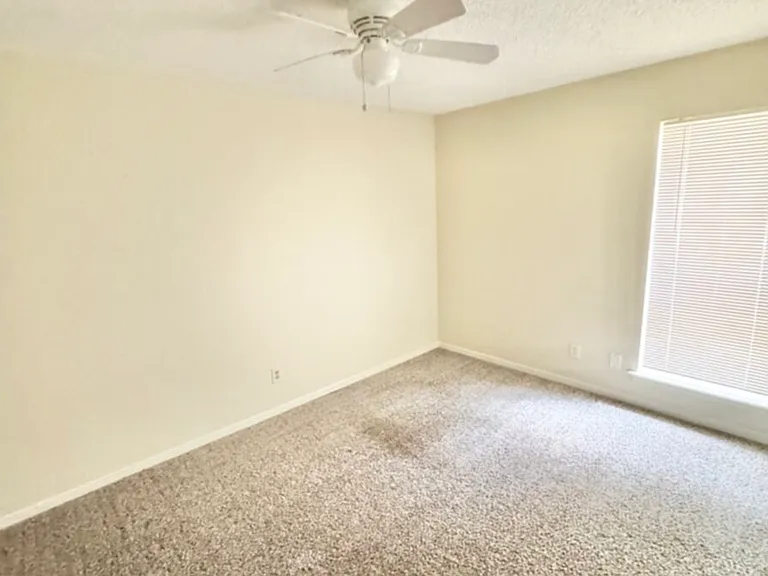 107 Sunview St — Photo 14