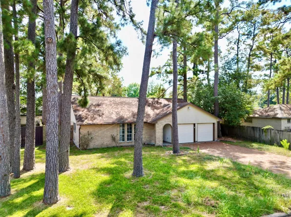 8006 White Swan Dr, Humble, TX 77396