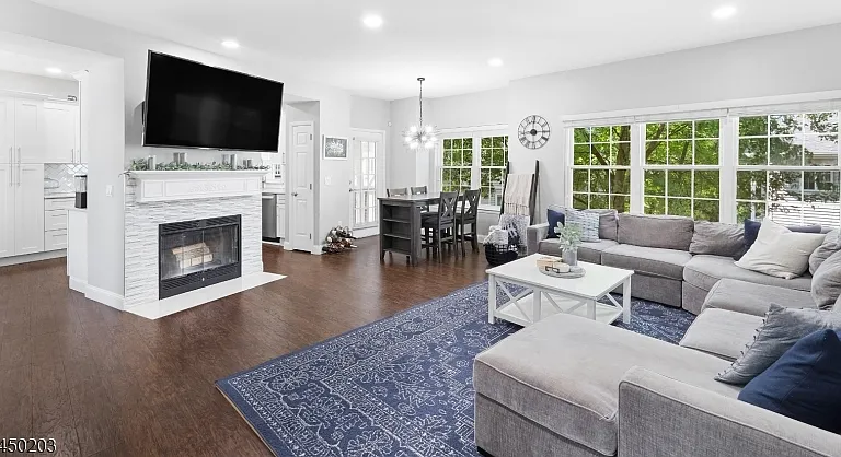 2202 Yardley Pl — Photo 4