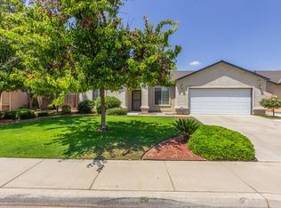 571 W Orange St, Kingsburg, CA 93631