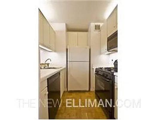 Rented by Douglas Elliman | media 5