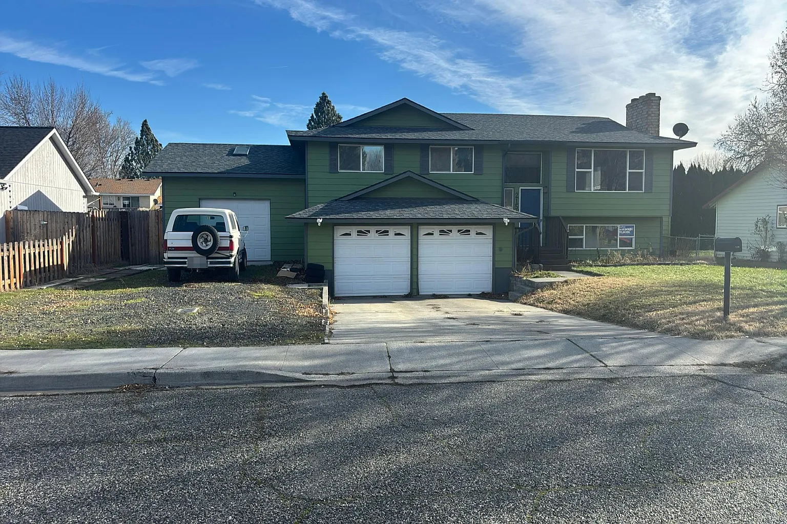 2150 Cascade Ave photo 1