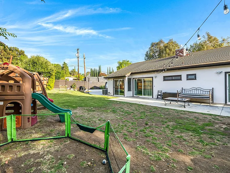 28403 Waring Pl — Photo 28