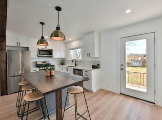 842 N Carter St, Genoa City, WI 53128