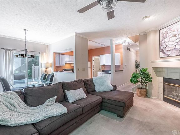 4th image of 8555 Timber Park Dr