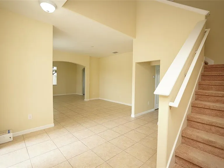 2926 Youngford St — Photo 4
