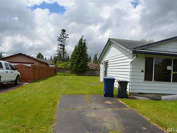 3rd image of 1309 Denny Pl
