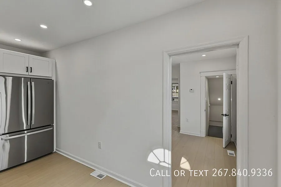 3 bed, 1.5 bath, 1024 sqft, $2,425 — Photo 4