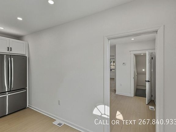 4th image of 507 Washburn Ave #1