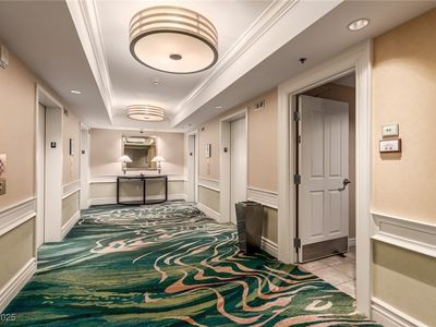 135 Harmon Ave #915, Las Vegas, NV, 89109
