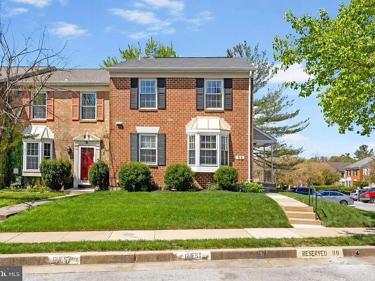 98 Courtland Woods Cir — Photo 25