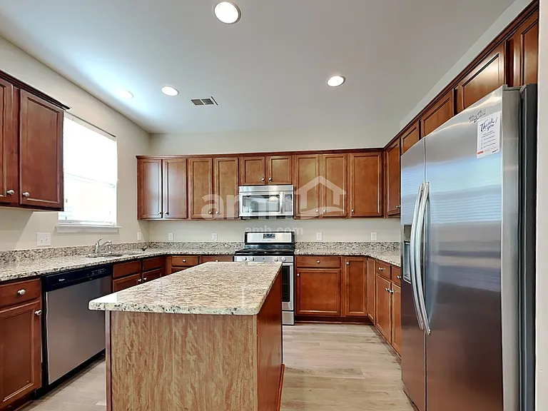 3597 Locklear Ln — Photo 3