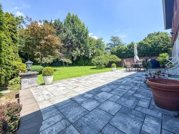 138-35 11th Avenue image 5 of 51