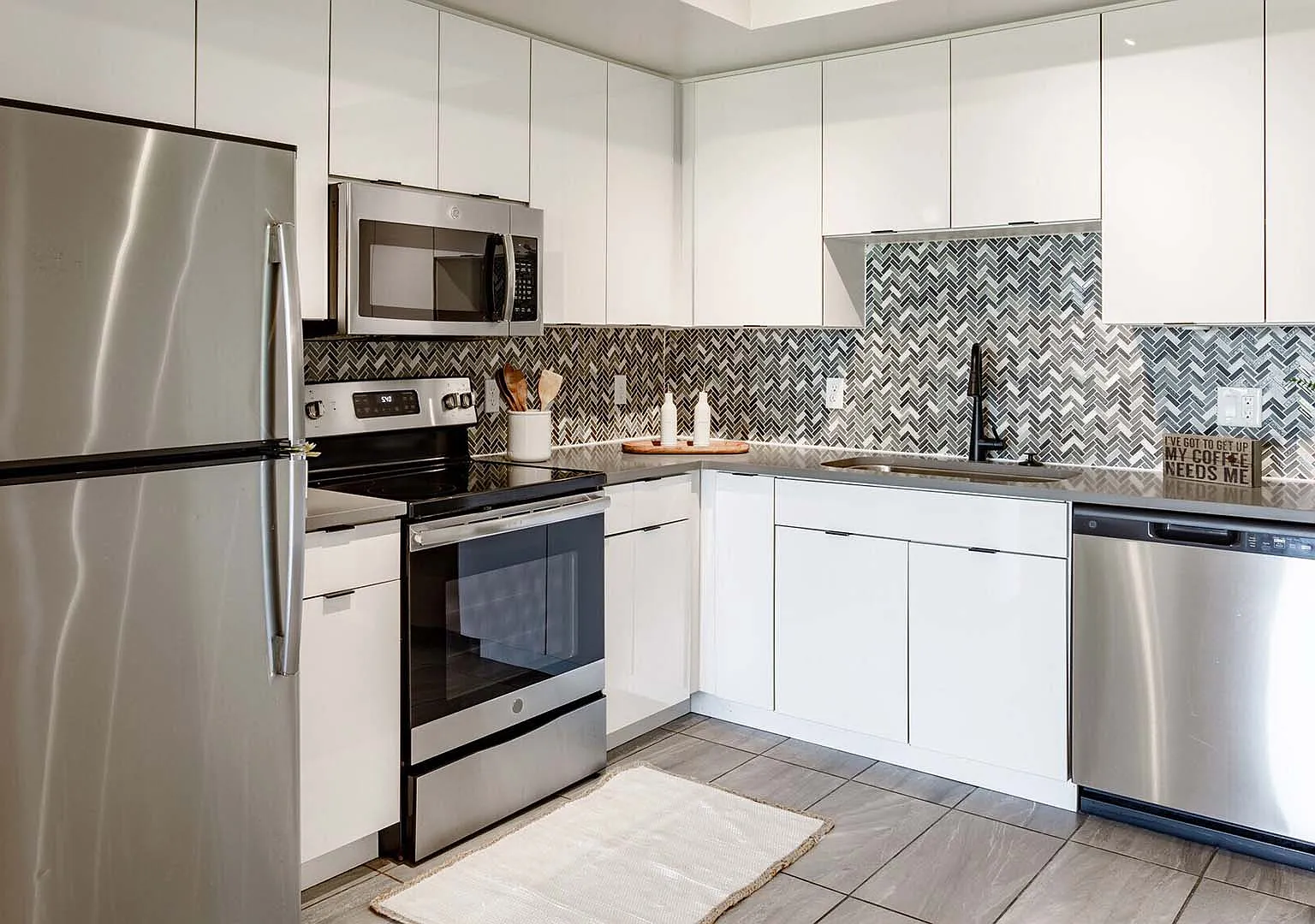 Griffis Pompano Beach — Photo 1