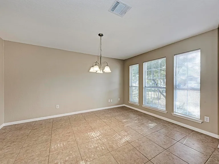 2351 Wright Cir — Photo 20