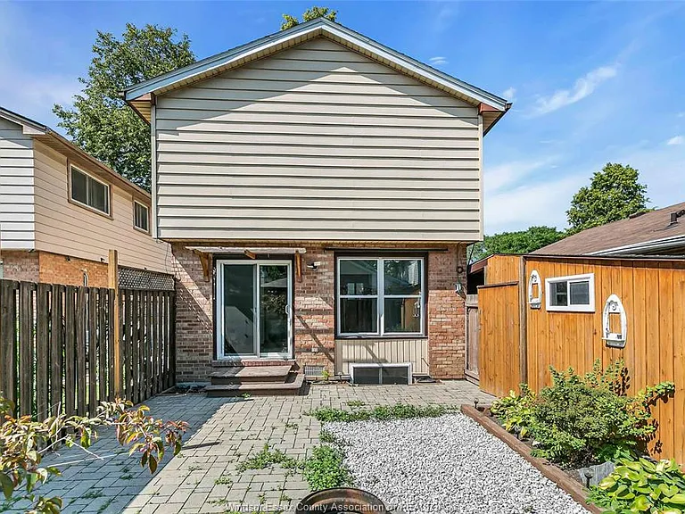 9015 Copperfield Ct — Photo 21
