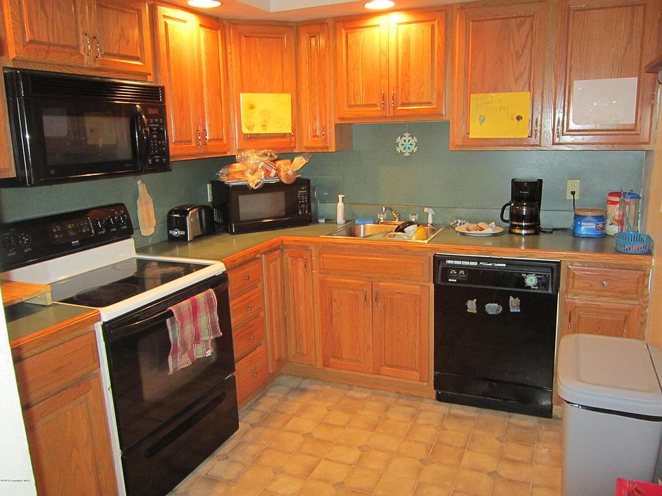 155 Snowshoe Ct, Mount Pocono, PA 18344 Zillow