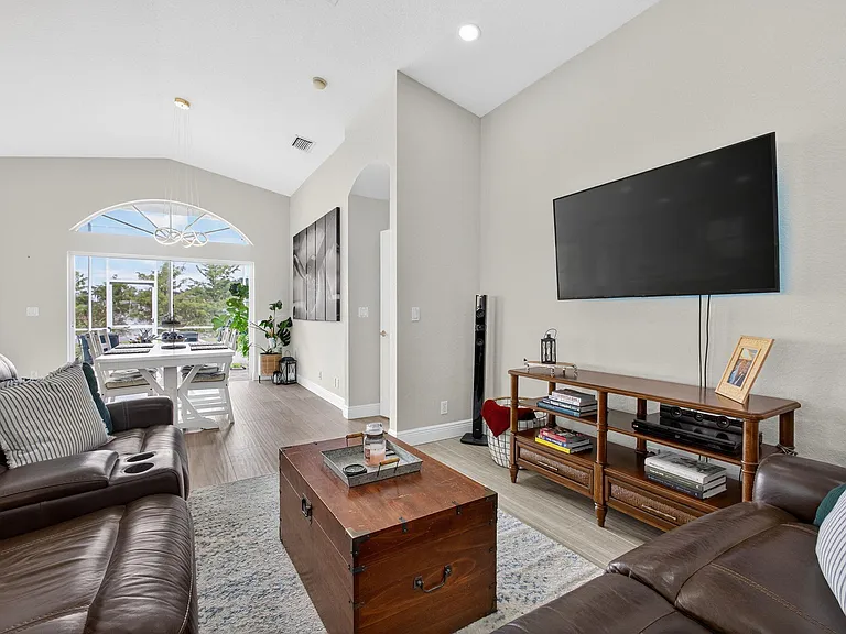 15155 Newquay Ct — Photo 16