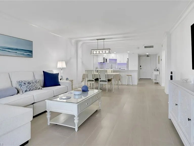 1 Bluebill Ave #410 — Photo 3