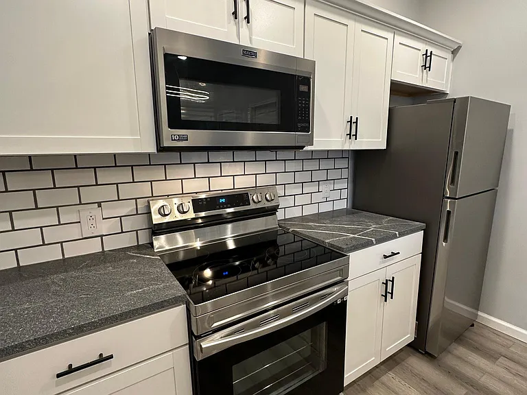 205 W Marcellus St — Photo 14