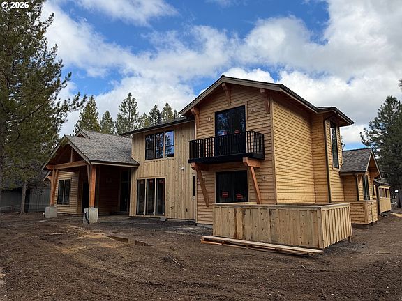 4th image of 56322 Fireglass Loop