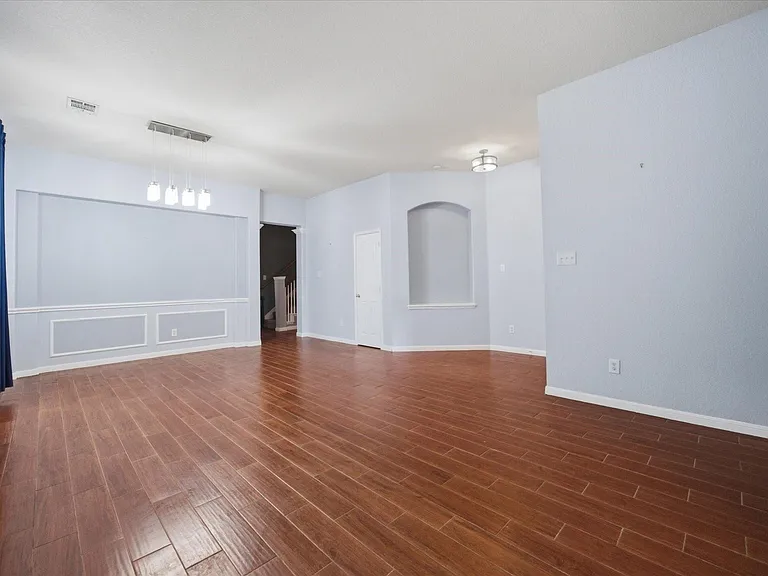 5101 Stonecrest Dr — Photo 7