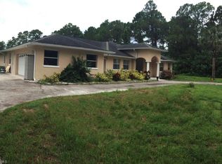 2020 Jung Blvd E, Naples, FL 34120