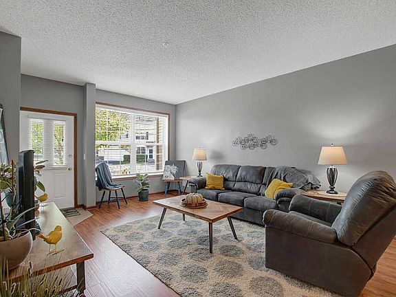 5th image of 11383 Fergus St NE Unit B