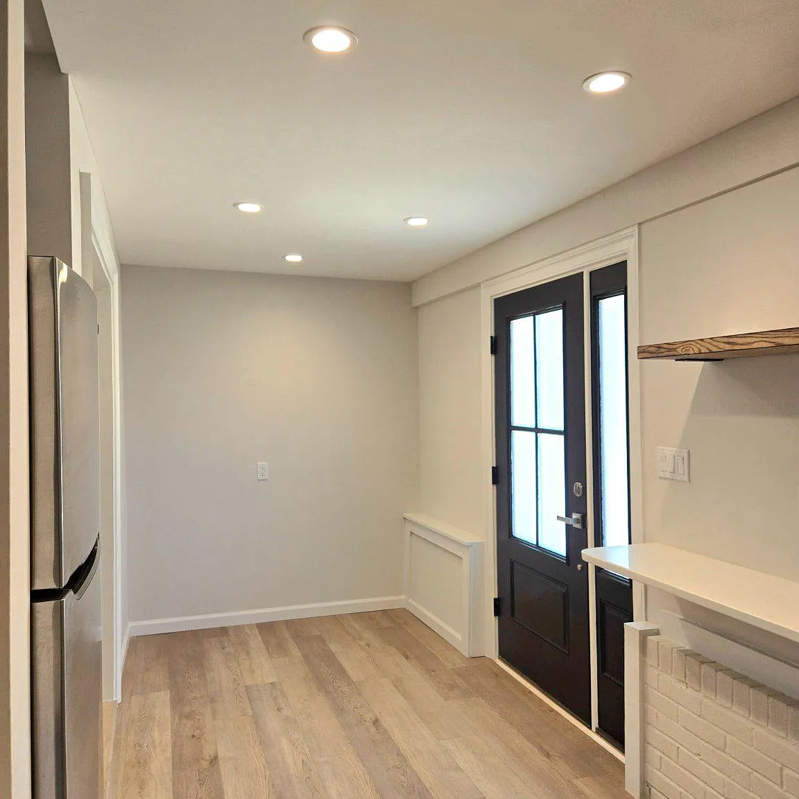 2 bed, 1.0 bath, 900 sqft, $2,100 — Photo 3