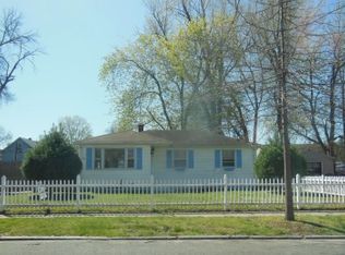 51 Rowland St, Springfield, MA 01107