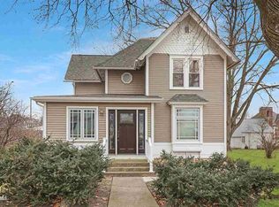 113 Calvert Ave, Chadwick, IL 61014