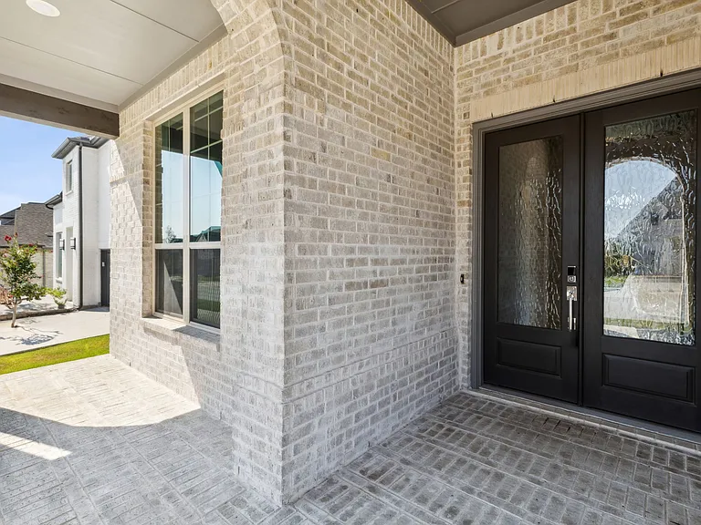 4131 Sandhills Ln — Photo 3