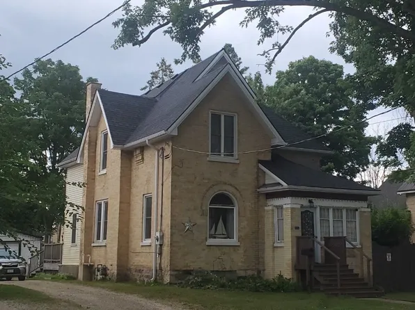 631 9th Ave, Hanover, ON N4N 2M7