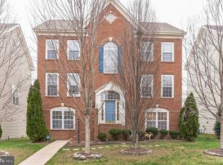 12582 Stone Lined Cir, Woodbridge, VA 22192