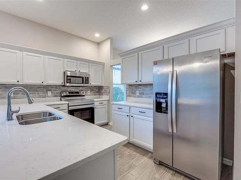 1175 Chessington Cir — Photo 7