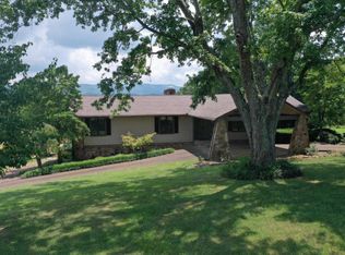 2202 Cochran Rd, Maryville, TN 37803