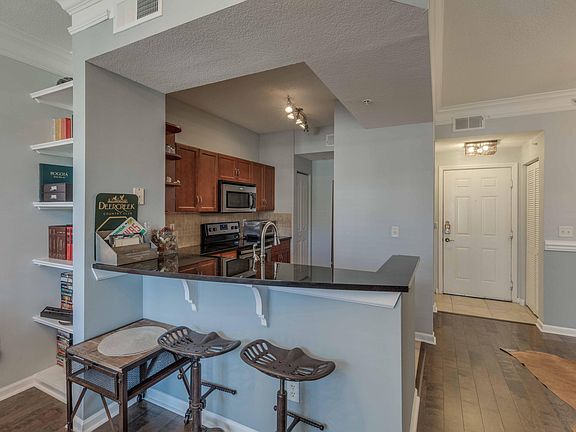 5th image of 10435 MIDTOWN Parkway #363