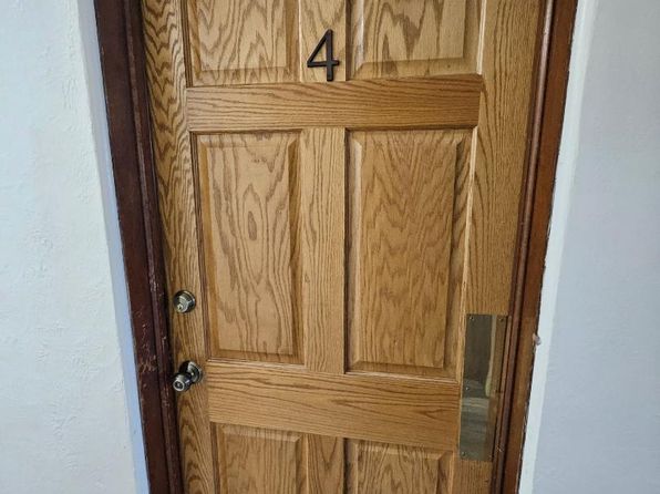 1525 University Ave #4