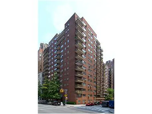 Rented by Douglas Elliman | media 8