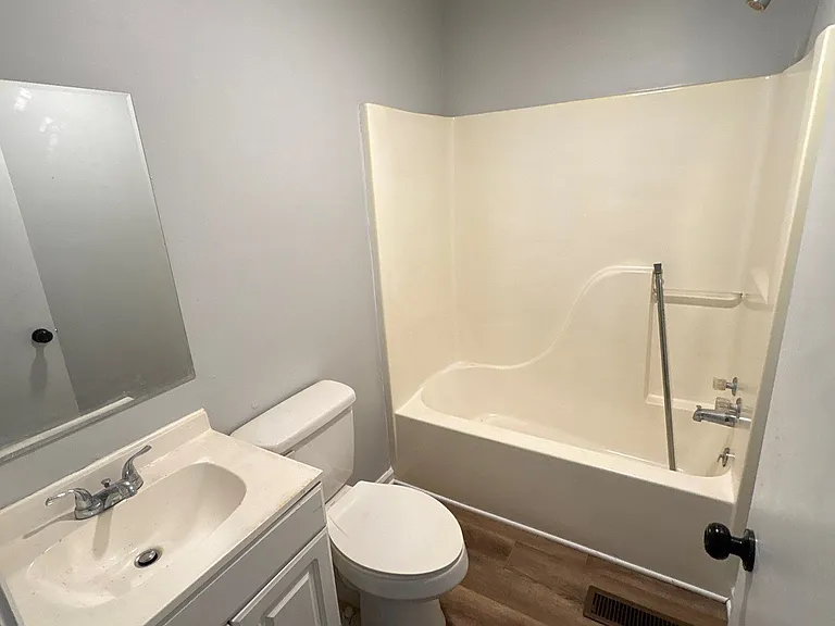 951 Norris St — Photo 7