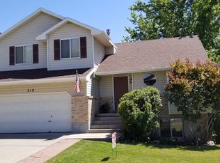 319 W 1375 N, Centerville, UT 84014