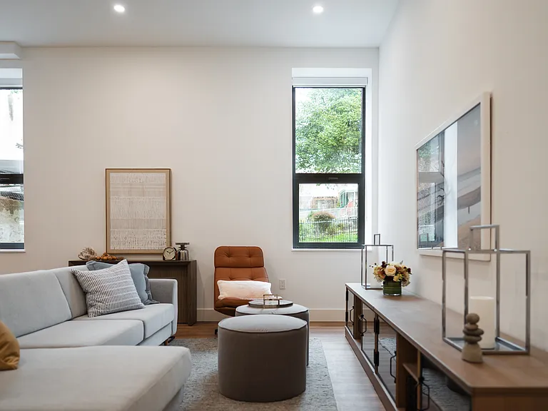 The Roe at Manayunk Apartments and Townhomes — Photo 114