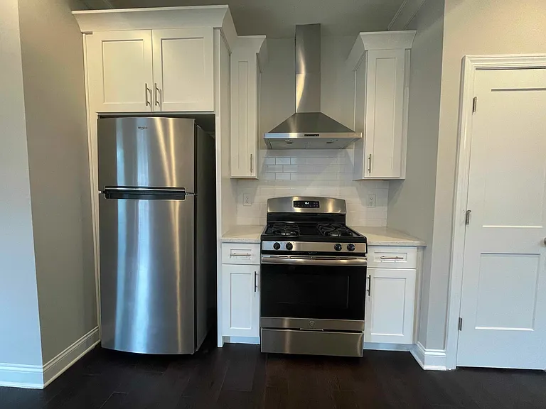 35 Sudderth St — Photo 13