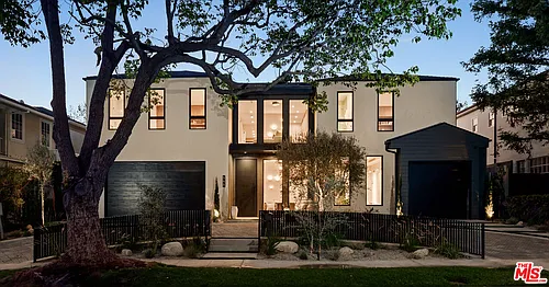 565 Toyopa Dr Photo 1