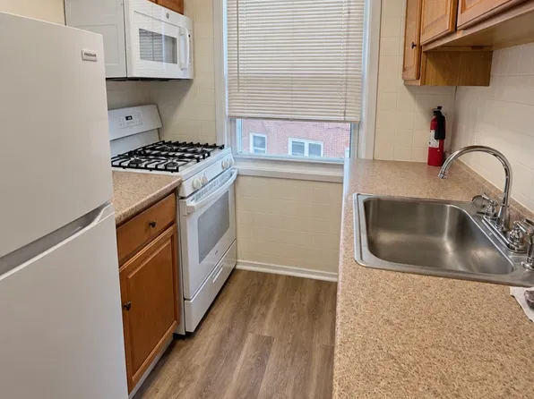 2 S Carpenter Ter APT 2L, Belleville, NJ 07109