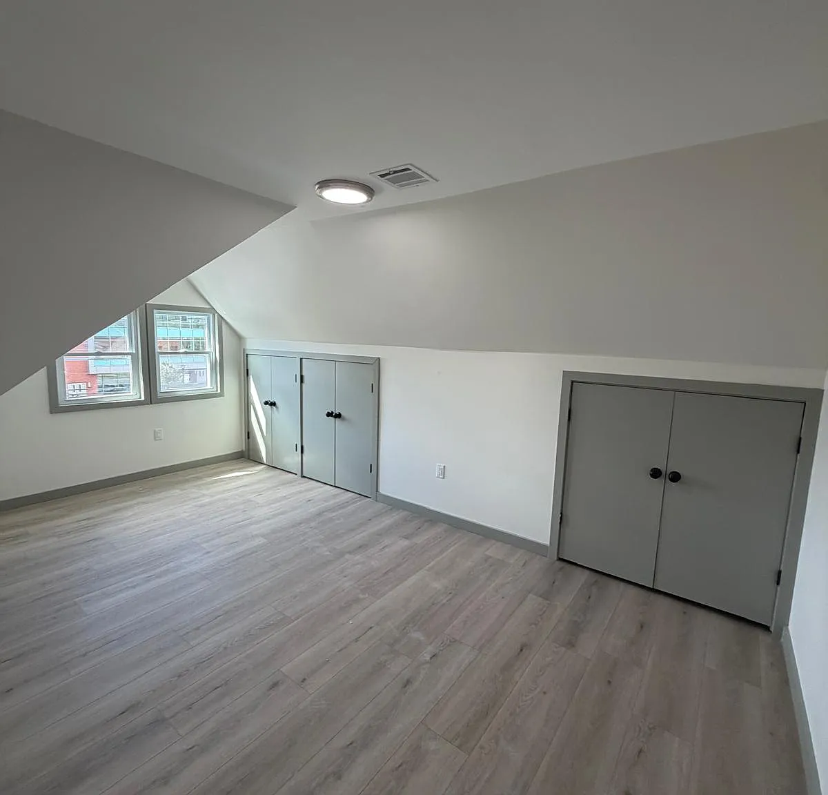 2 bed, $1,650 — Photo 2