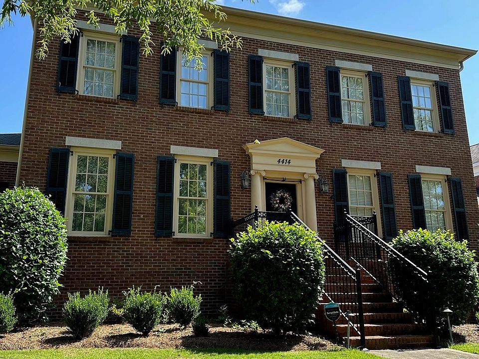 2nd image of 4414 Village Green Way