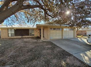 803 SW 9th St, Seminole, TX 79360