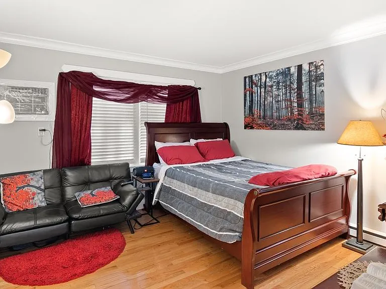 20 Daly St #2F — Photo 11