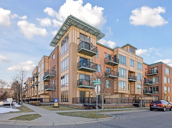 1070 Grandview Ct NE APT 311, Columbia Heights, MN 55421